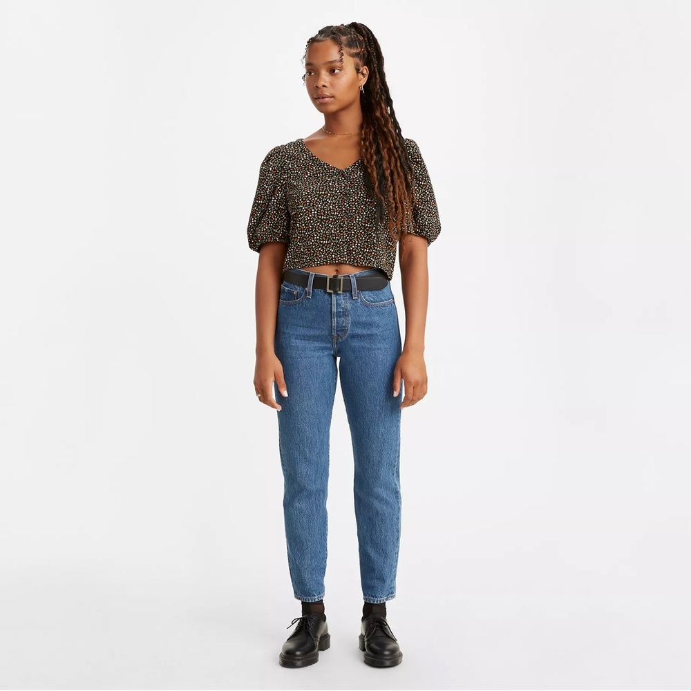 Wedgie Fit Ankle Jeans